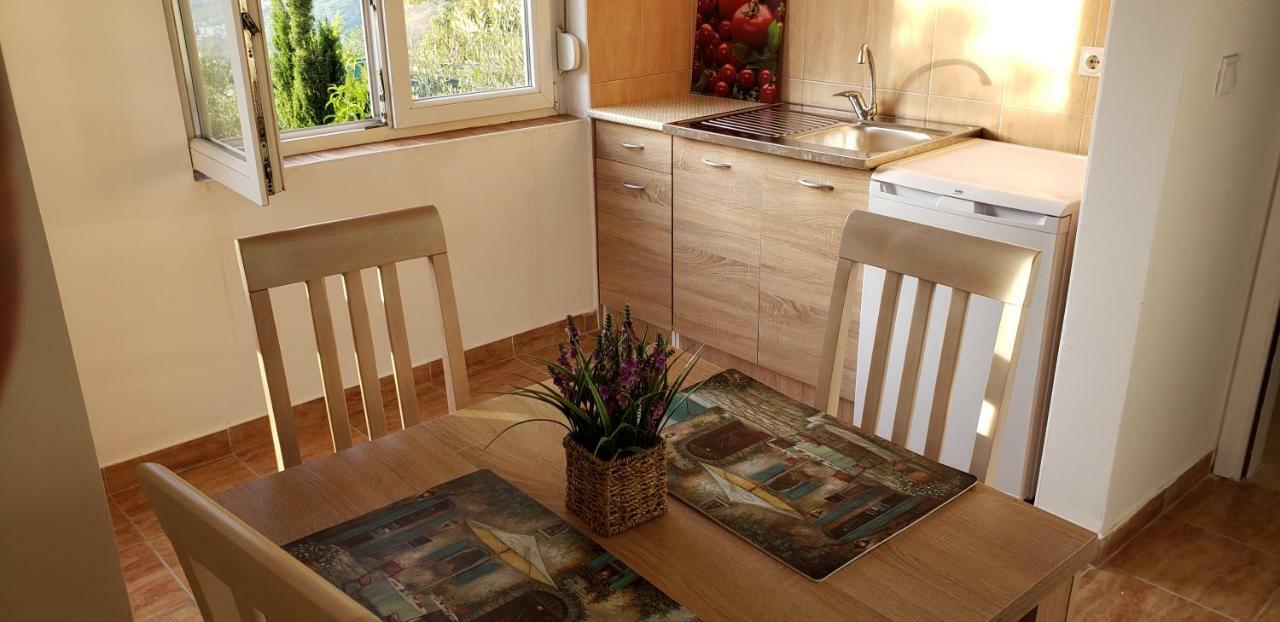Apartmani Mia Rada Budva Eksteriør billede